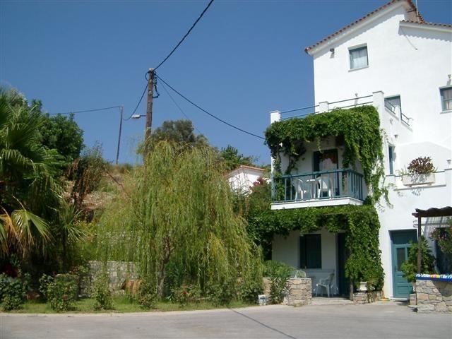 Elena Bungalows Aparthotel Pythagoreio  Bilik gambar